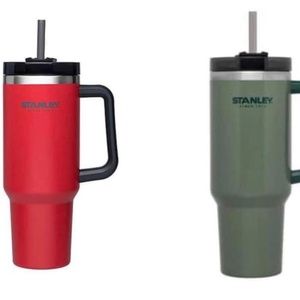 ISO - Flannel, Hammertone or Flame Stanley 40oz Adventure Quencher Tumbler Cup